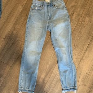 NWOT Abercrombie high rise mom jeans
